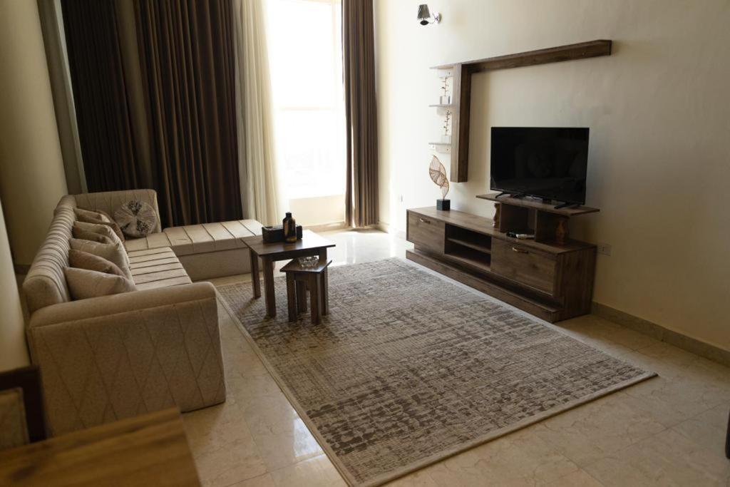 Ultra Loaloa Nile Maadi Hotel Kairó Kültér fotó