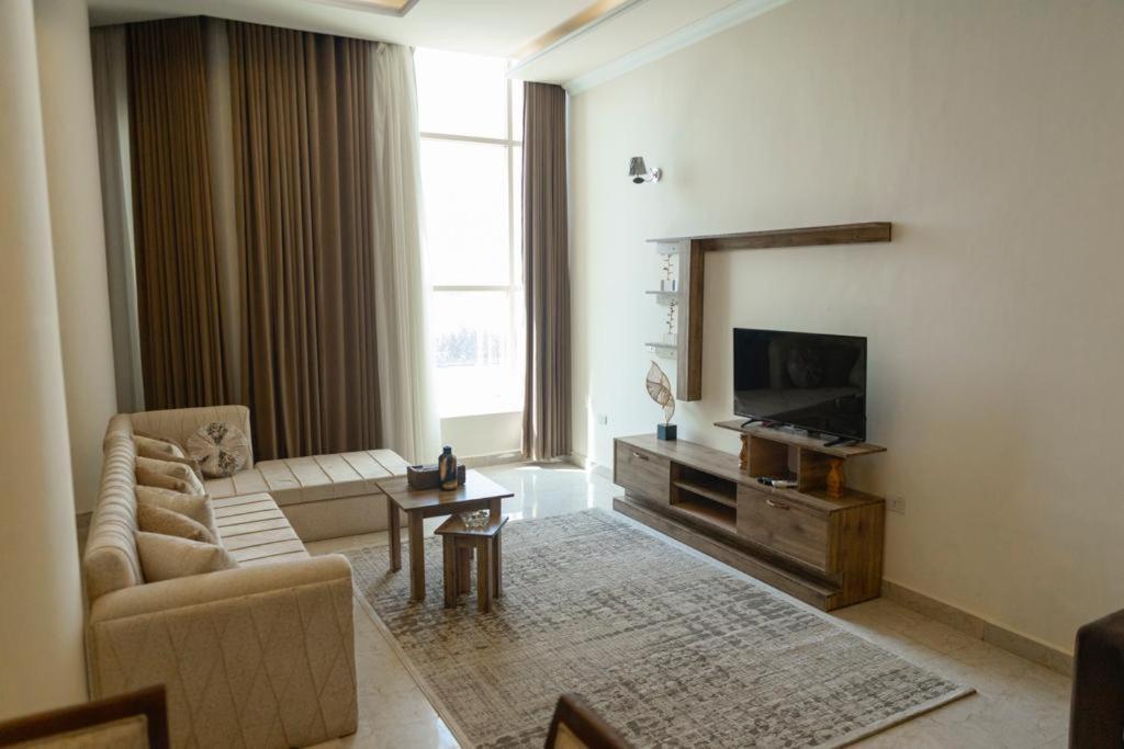 Ultra Loaloa Nile Maadi Hotel Kairó Kültér fotó
