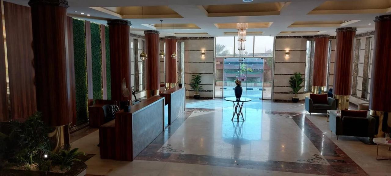Ultra Loaloa Nile Maadi Hotel Kairó Kültér fotó