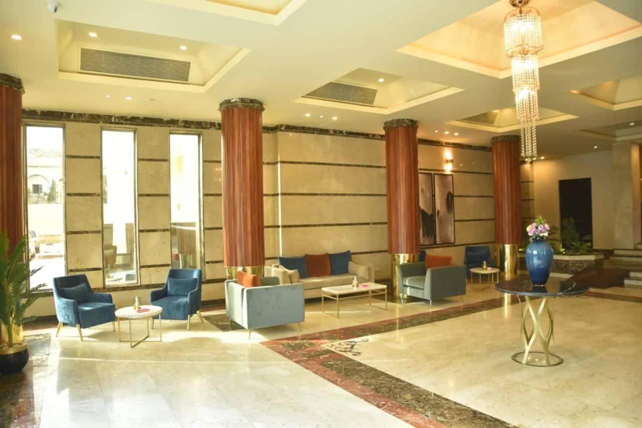 Ultra Loaloa Nile Maadi Hotel Kairó Kültér fotó