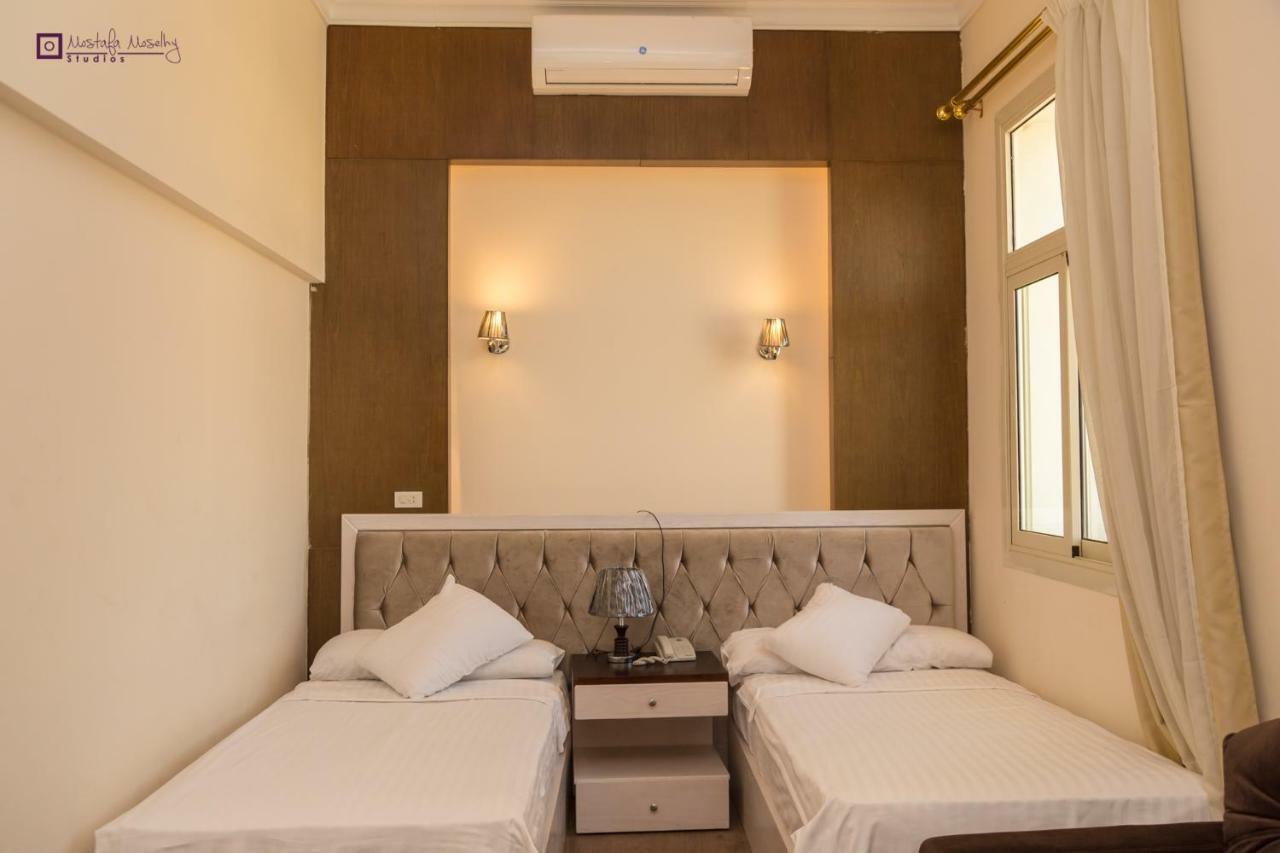 Ultra Loaloa Nile Maadi Hotel Kairó Kültér fotó